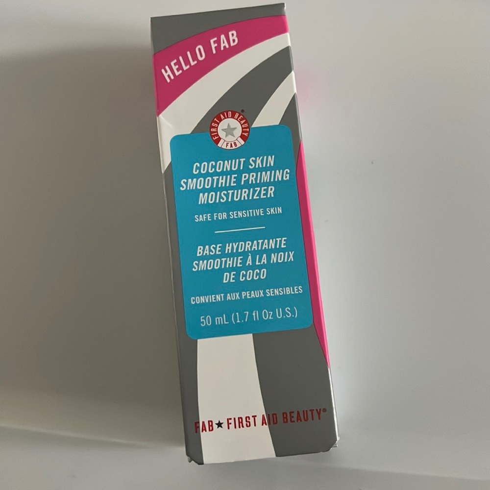 Hello Fab- Coconut Skin Smoothie Priming Moisturizer